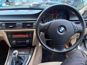 BMW 3 SERIES 2.0 320d SE Saloon 4dr Diesel Manual Euro 5 (177 ps)