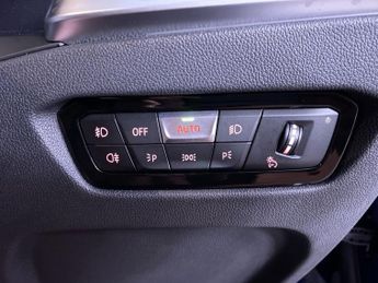 BMW 3 SERIES 2.0 320i Sport Saloon 4dr Petrol Auto Euro 6 (s/s) (184 ps)