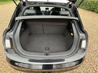 AUDI A1 1.6 TDI S line Hatchback 3dr Diesel Manual Euro 5 (s/s) (105 ps)