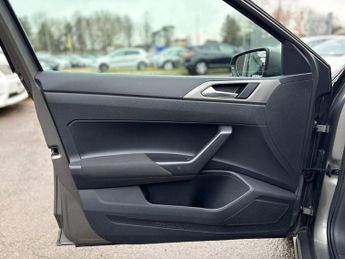 VOLKSWAGEN POLO 1.0 TSI GPF SE Hatchback 5dr Petrol DSG Euro 6 (s/s) (95 ps)