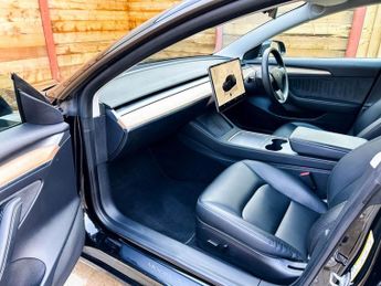 TESLA Model 3 (Dual Motor) Performance Saloon 4dr Electric Auto 4WDE (Performa