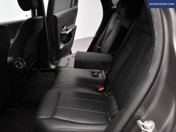 MERCEDES-BENZ EQA EQA 250 66.5kWh Sport SUV 5dr Electric Auto (190 ps)