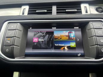 LAND ROVER RANGE ROVER EVOQUE 2.0 TD4 SE Tech SUV 5dr Diesel Manual 4WD Euro 6 (s/s) (180 ps)