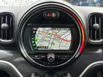 MINI COUNTRYMAN 1.5 7.6kWh Cooper SE SUV 5dr Petrol Plug-in Hybrid Auto ALL4 Eur