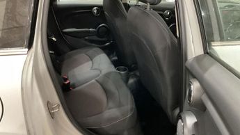 MINI HATCH 1.5 Cooper Hatchback 5dr Petrol Steptronic Euro 6 (s/s) (136 ps)