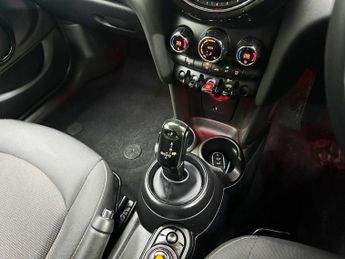 MINI HATCH 1.5 Cooper Hatchback 5dr Petrol Steptronic Euro 6 (s/s) (136 ps)