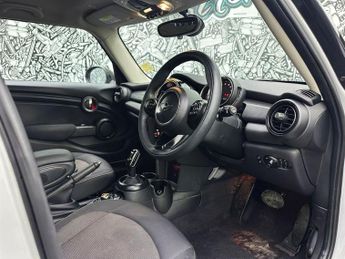 MINI HATCH 1.5 Cooper Hatchback 5dr Petrol Steptronic Euro 6 (s/s) (136 ps)