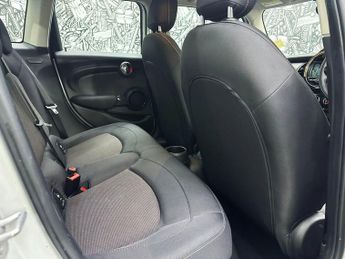 MINI HATCH 1.5 Cooper Hatchback 5dr Petrol Steptronic Euro 6 (s/s) (136 ps)