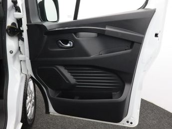 RENAULT TRAFIC 2.0 dCi Blue SL28 Sport Panel Van 5dr Diesel Manual L1 H1 Euro 6