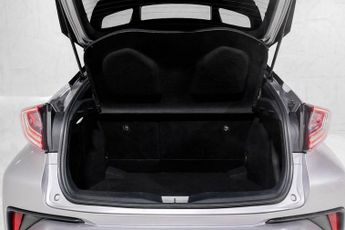 TOYOTA C-HR 1.8 VVT-h Dynamic SUV 5dr Petrol Hybrid CVT Euro 6 (s/s) (122 ps