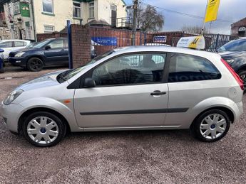 FORD FIESTA 1.25 Style Climate Hatchback 3dr Petrol Manual (142 g/km, 74 bhp