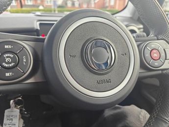 INEOS GRENADIER 3.0D Fieldmaster Edition Utility Wagon 6dr Diesel Auto 4WD Euro 