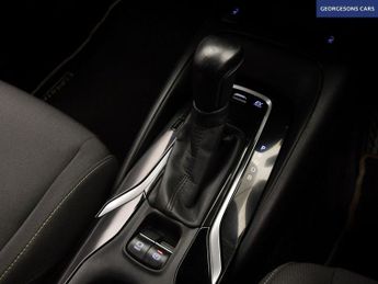 TOYOTA COROLLA 1.8 VVT-h Design Touring Sports 5dr Petrol Hybrid CVT Euro 6 (s/