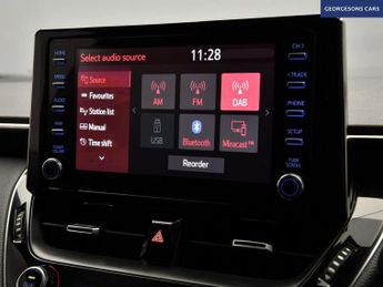 TOYOTA COROLLA 1.8 VVT-h Design Touring Sports 5dr Petrol Hybrid CVT Euro 6 (s/