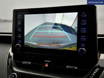 TOYOTA COROLLA 1.8 VVT-h Design Touring Sports 5dr Petrol Hybrid CVT Euro 6 (s/