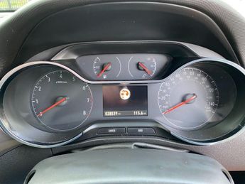 VAUXHALL CROSSLAND X 1.2 Turbo Elite Nav SUV 5dr Petrol Auto Euro 6 (s/s) (130 ps)