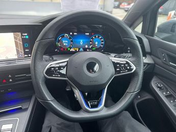 VOLKSWAGEN GOLF 1.4 TSI 13kWh GTE Hatchback 5dr Petrol Plug-in Hybrid DSG Euro 6