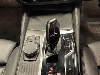 BMW 5 SERIES 2.0 520i MHT M Sport Touring 5dr Petrol Hybrid Steptronic Euro 6