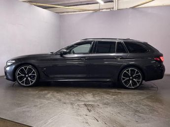 BMW 5 SERIES 2.0 520i MHT M Sport Touring 5dr Petrol Hybrid Steptronic Euro 6