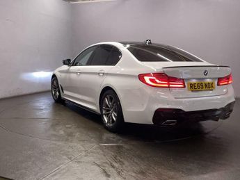 BMW 5 SERIES 2.0 520i GPF M Sport Saloon 4dr Petrol Auto Euro 6 (s/s) (184 ps