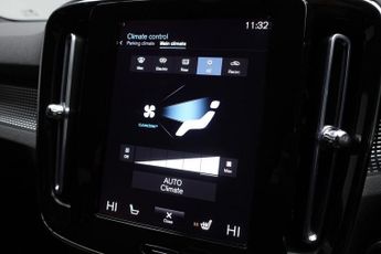 VOLVO XC40 2.0 B4 MHEV R-Design Pro SUV 5dr Petrol Hybrid Auto Euro 6 (s/s)