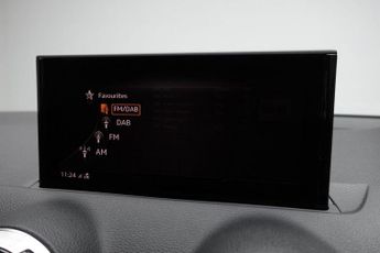 AUDI Q2 1.5 TFSI CoD 35 Sport SUV 5dr Petrol S Tronic Euro 6 (s/s) (150 