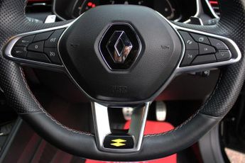 RENAULT CLIO 1.3 TCe RS Line Hatchback 5dr Petrol EDC Euro 6 (s/s) (130 ps)