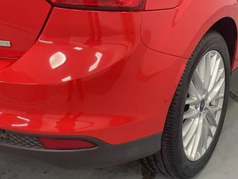 FORD FOCUS 1.0T EcoBoost Zetec Hatchback 5dr Petrol Manual Euro 5 (s/s) (10