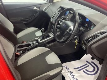 FORD FOCUS 1.0T EcoBoost Zetec Hatchback 5dr Petrol Manual Euro 5 (s/s) (10