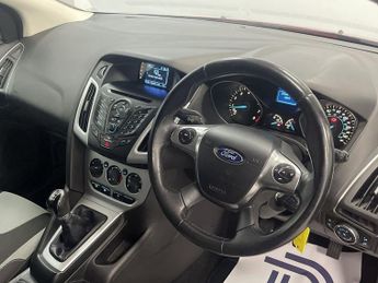 FORD FOCUS 1.0T EcoBoost Zetec Hatchback 5dr Petrol Manual Euro 5 (s/s) (10