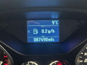 FORD FOCUS 1.0T EcoBoost Zetec Hatchback 5dr Petrol Manual Euro 5 (s/s) (10