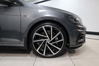VOLKSWAGEN GOLF 2.0 TSI R Hatchback 5dr Petrol DSG 4Motion Euro 6 (s/s) (300 ps)