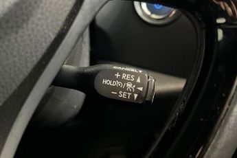 TOYOTA C-HR 1.8 VVT-h GPF Icon SUV 5dr Petrol Hybrid CVT Euro 6 (s/s) (122 p