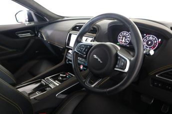 JAGUAR F-PACE 2.0 P300 300 Sport Auto AWD Euro 6 (s/s) 5dr