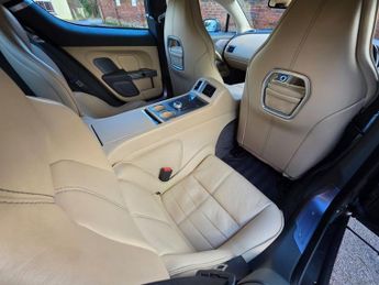 ASTON MARTIN RAPIDE 6.0 V12 Saloon 4dr Petrol T-TronicII Euro 5 (470 bhp)