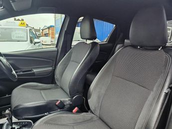 TOYOTA YARIS AUTOMATIC 1.5 VVT-h Excel Hatchback 5dr Petrol Hybrid E-CVT Euro
