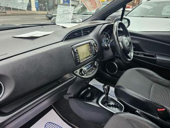 TOYOTA YARIS AUTOMATIC 1.5 VVT-h Excel Hatchback 5dr Petrol Hybrid E-CVT Euro
