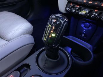 MINI Electric Hatch Cooper SE 32.6kWh Level 3 Hatchback 3dr Electric Auto (184 ps)