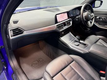 BMW 3 SERIES 2.0 330e 12kWh M Sport Saloon 4dr Petrol Plug-in Hybrid Auto Eur