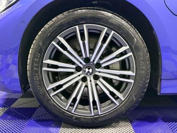 BMW 3 SERIES 2.0 330e 12kWh M Sport Saloon 4dr Petrol Plug-in Hybrid Auto Eur