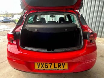 VAUXHALL ASTRA 1.6 CDTi BlueInjection Elite Nav Hatchback 5dr Diesel Auto Euro 