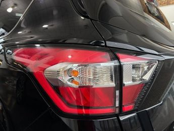 FORD KUGA 2.0 TDCi Vignale SUV 5dr Diesel Powershift AWD Euro 6 (s/s) (180