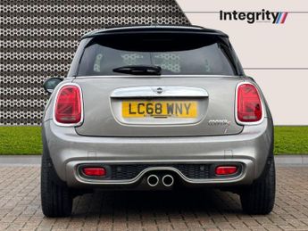MINI HATCH 2.0 Cooper S Exclusive Hatchback 3dr Petrol Steptronic Euro 6 (s