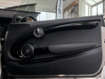 MINI HATCH 2.0 Cooper S Exclusive Hatchback 3dr Petrol Steptronic Euro 6 (s