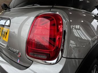 MINI HATCH 2.0 Cooper S Exclusive Hatchback 3dr Petrol Steptronic Euro 6 (s