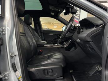 LAND ROVER RANGE ROVER EVOQUE 2.0 D180 R-Dynamic SE SUV 5dr Diesel Auto 4WD Euro 6 (s/s) (180 