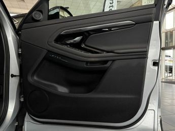 LAND ROVER RANGE ROVER EVOQUE 2.0 D180 R-Dynamic SE SUV 5dr Diesel Auto 4WD Euro 6 (s/s) (180 