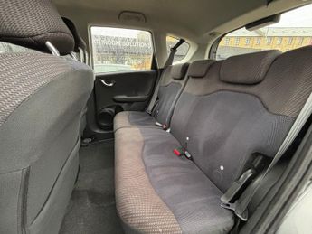 HONDA JAZZ 1.4 i-VTEC ES Hatchback 5dr Petrol CVT Euro 5 (99 ps)