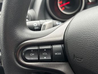 HONDA JAZZ 1.4 i-VTEC ES Hatchback 5dr Petrol CVT Euro 5 (99 ps)