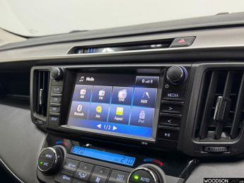 TOYOTA RAV4 2.5 VVT-h Business Edition Plus SUV 5dr Petrol Hybrid CVT Euro 6